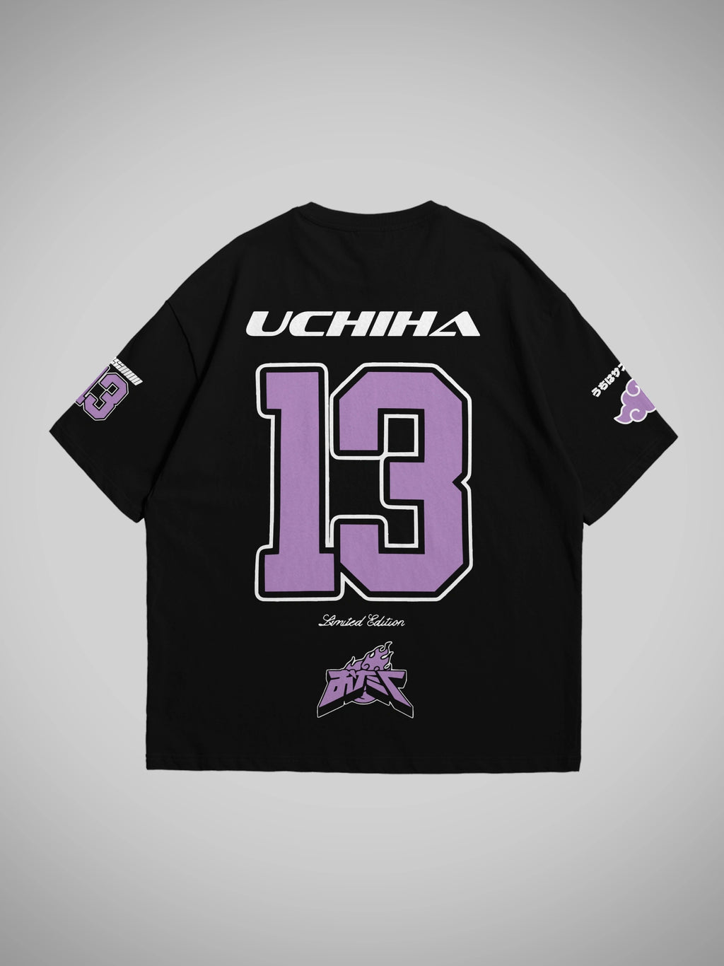 Black oversized t-shirt with 'Uchiha 13' design from naruto on a gray background