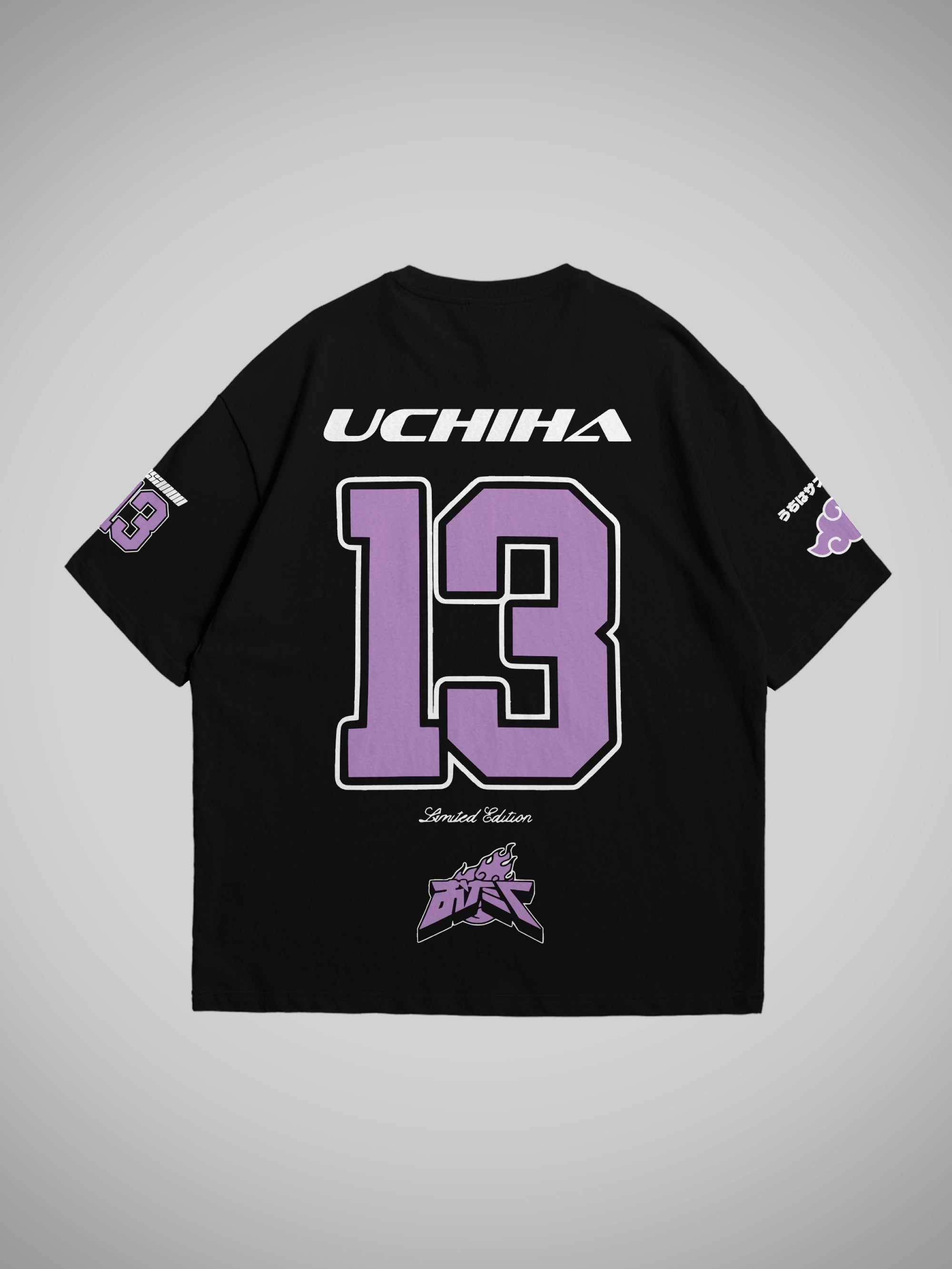 Black oversized t-shirt with 'Uchiha 13' design from naruto on a gray background
